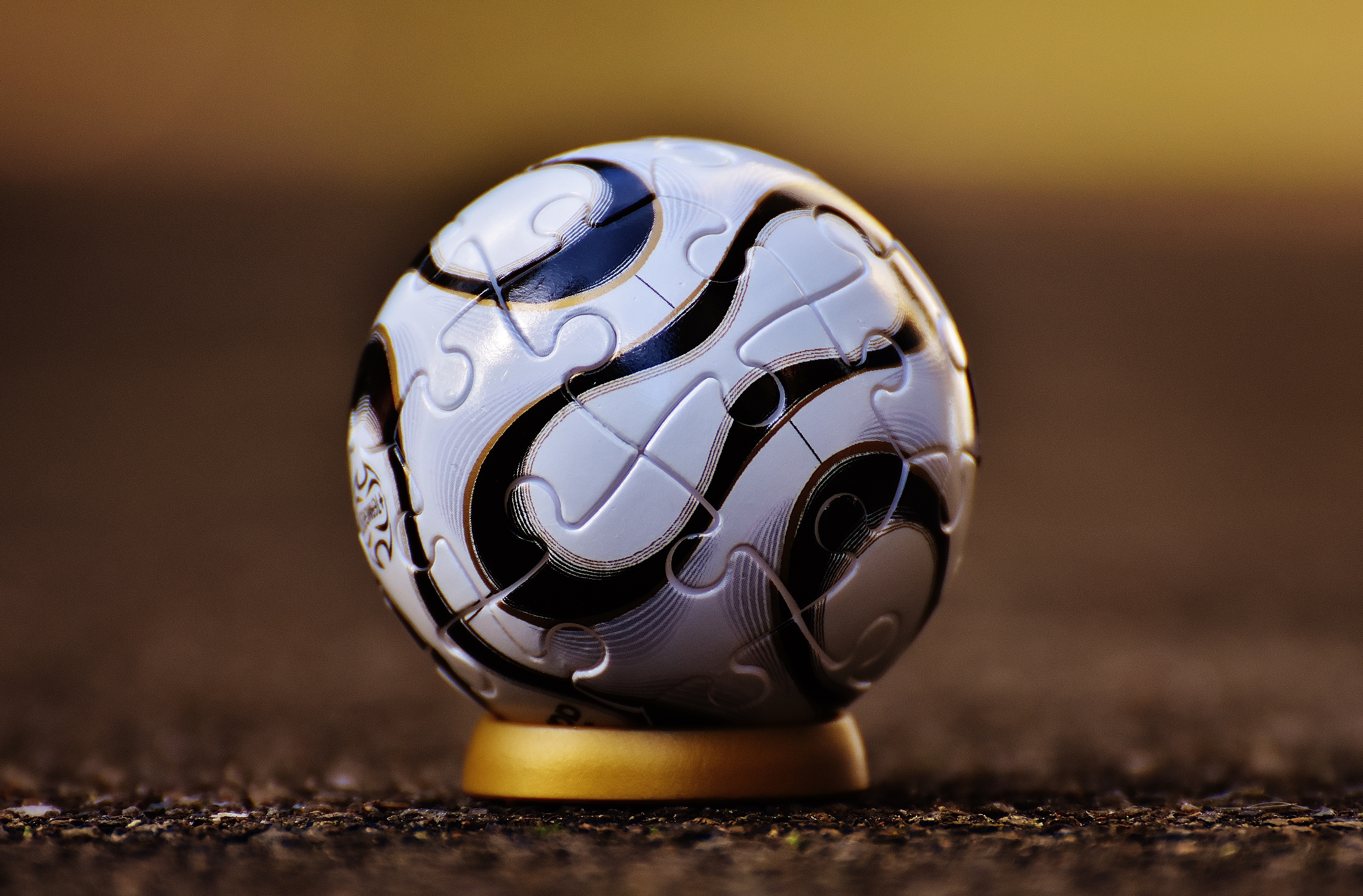 ball-close-up-macro-209861